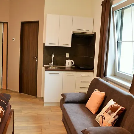 بيت ضيافة Apartmany Polevsko 3*