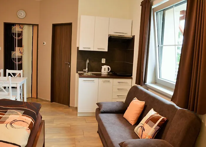 Πανσιόν Apartmany Polevsko 3*